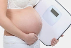 Влияет ли вес беременных на недержание?